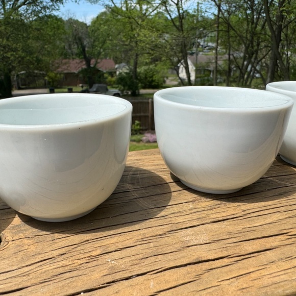 Small White Bowls - Picture 4 of 6